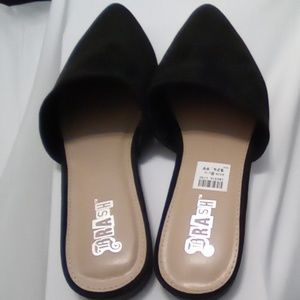 Size 8.5 black mule shoe